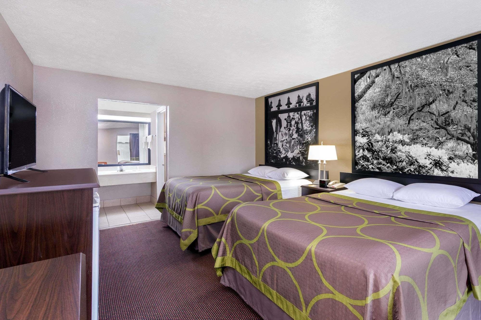 Super 8 By Wyndham Locust Grove Motel Buitenkant foto